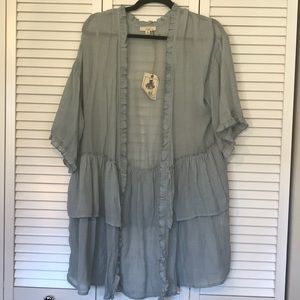 Easel Ruffle Kimono
